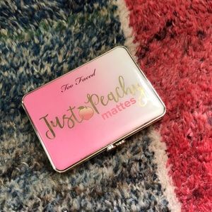Too Faced peachy palette
